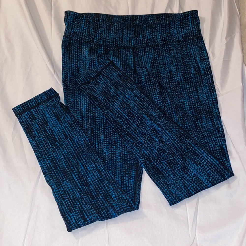 NWOT Kirklands Leggings Size Small